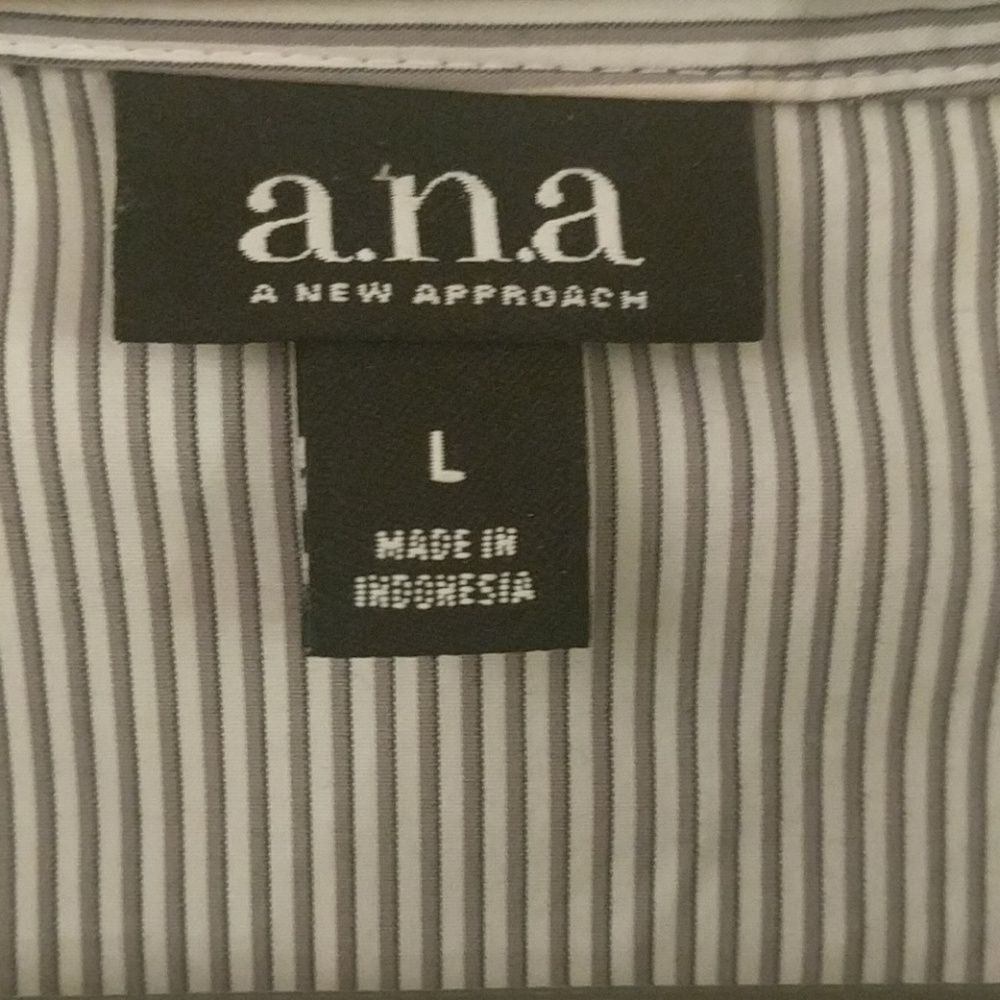 Blouse - Picture 3 of 3